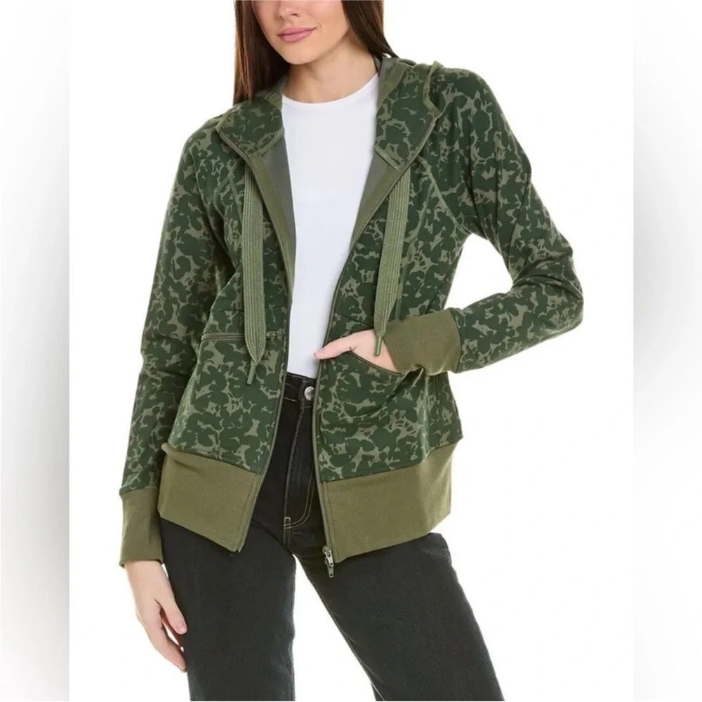 CAbi rare 6030 Marathon Jacket olive green floral camo size medium